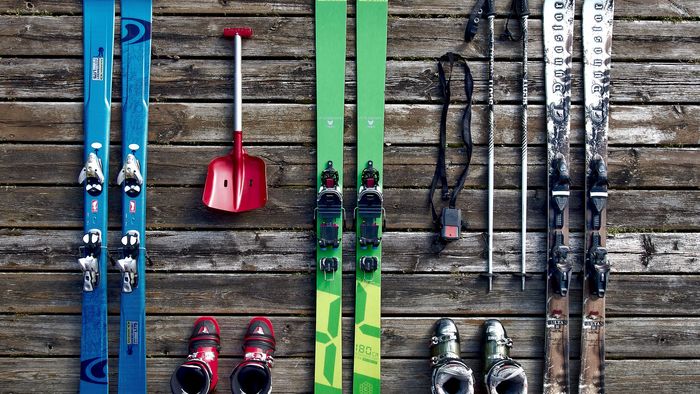 Optimale Lagerbedingungen für Ihre Skiausrüstung Ski im günstigen Self Storage Wien einlagern